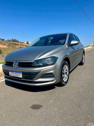 VOLKSWAGEN POLO 1.0 MPI TOTAL FLEX MANUAL VOLKSWAGEN POLO 1.0 MPI TOTAL FLEX MANUAL